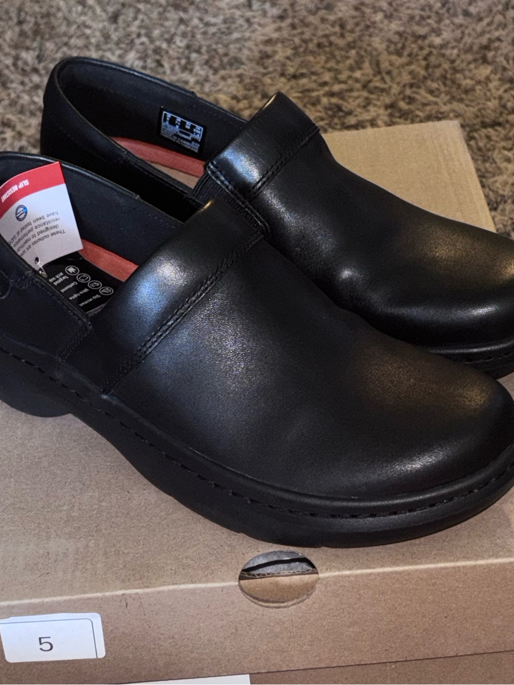 Clarks Womens ClarksPro Gem Shoes Slip Resistant Black Leather Size 7.5 NEW